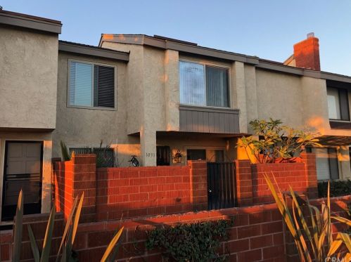 1033 Orangewood Ave, Anaheim CA  92802-4009 exterior