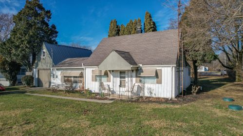 1616 Baker Rd, Springfield, OH 45504-4546