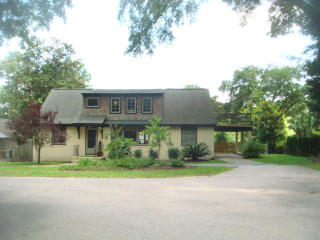 2211 Emerson St, Charleston, SC 29412-2302