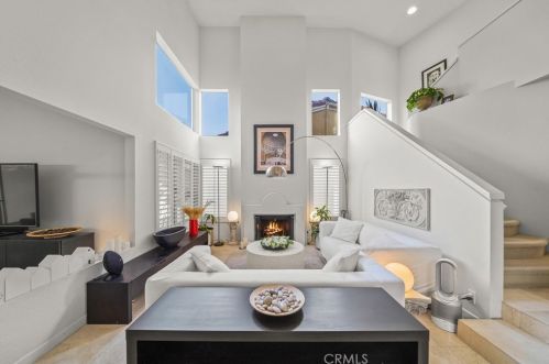 36 Del Perlatto, Irvine CA  92614-5360 exterior