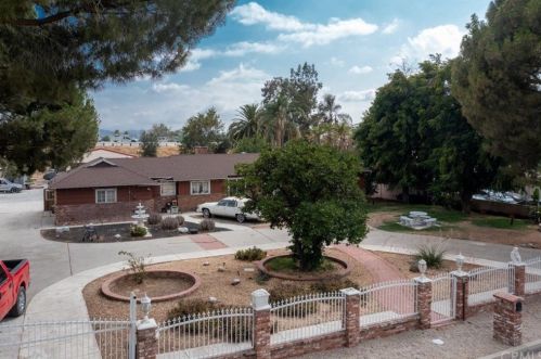 25563 Date St, San Bernardino, CA 92404-7216