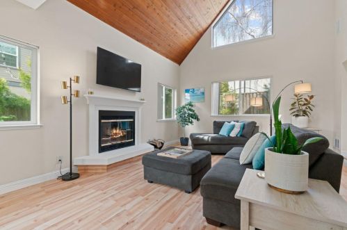 4301 Grace St, Capitola, CA 95010-3520