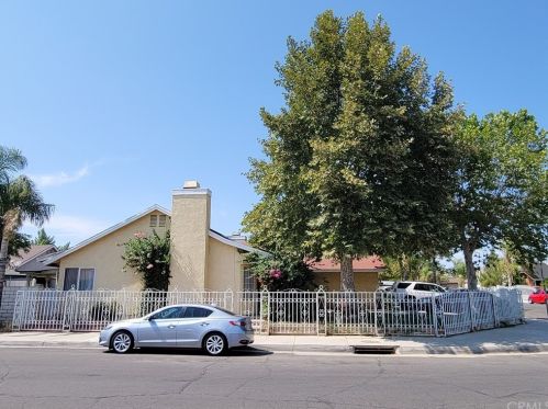 2450 Johnston St, Perris, CA 92571-2536