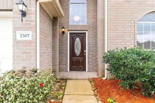 2307 Siegen Dr, Conroe, TX 77304-6815