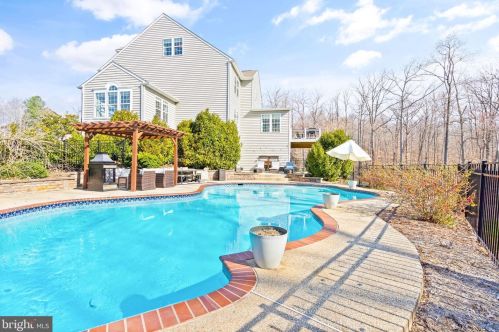 15680 Baskerville Ct, Leesburg, VA 20176-5860