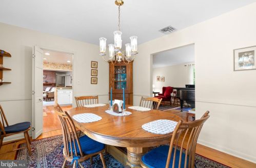 26 Sunset Dr, Severna Park MD 21146-3230 exterior