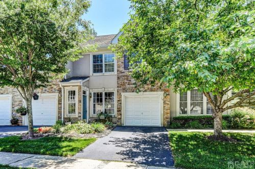 17 Daffodil Way, Old Bridge, NJ 08857-3592