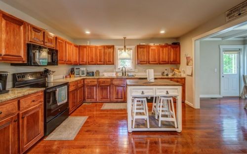 210 Gordon Rd, Big Canoe GA  30143-1021 exterior