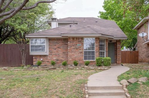 755 Burr Oak Dr, Lewisville, TX 75067-6210
