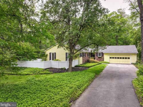 62 Cherry Brook Dr, Princeton, NJ 08540-7710