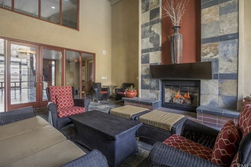 1801 Katella Ave, Anaheim CA  92804-6620 exterior