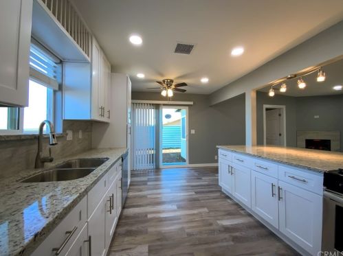 10977 Knobb Ave, Morongo Valley CA  92256-9142 exterior