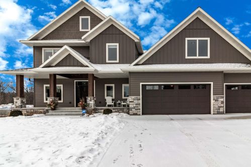 6823 Cove Rd, Sauk Rapids, MN 56379