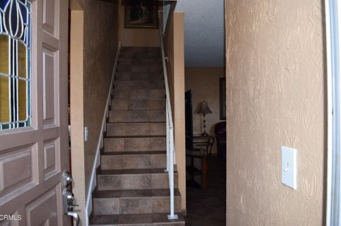 3103 Albany Dr, Oxnard, CA 93033-5521