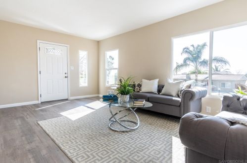 445 Silvery Ln, El Cajon, CA 92020-2224