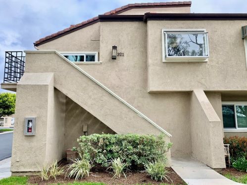321 Stanford Ct, Irvine CA  92612-1609 exterior