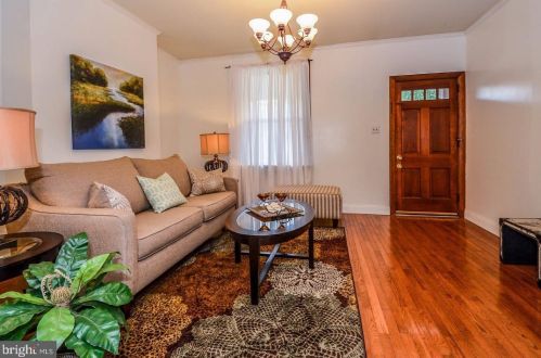 8118 Ardleigh St, Philadelphia PA  19118-3412 exterior