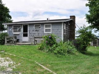 1288 Anthony Rd, Portsmouth, RI 02871-6015