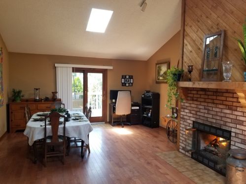 1215 Evergreen Dr, Carol Stream IL  60188-3307 exterior