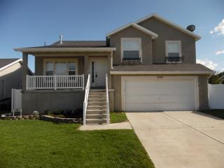 5003 Diamondback Dr, Riverton UT  84096-7404 exterior