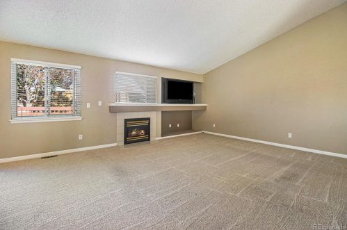 19901 Tufts Dr, Aurora CO 80015-3481 exterior