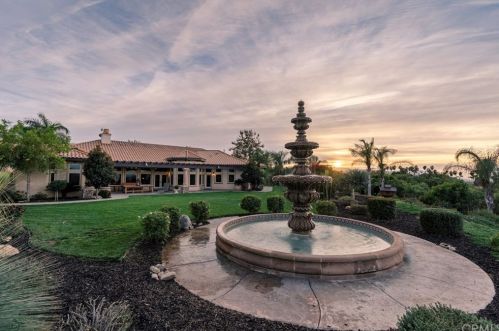 1559 Heather Ln, Riverside CA exterior