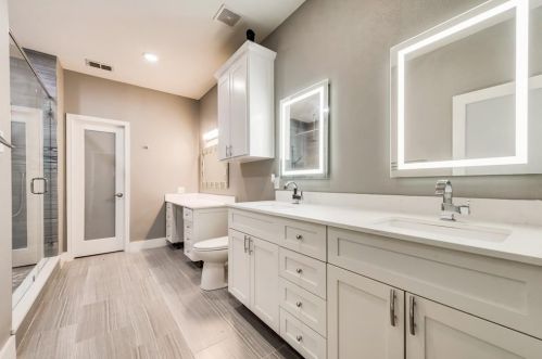 5568 Thunder Bay Dr, Fort Worth TX  76119-8505 exterior