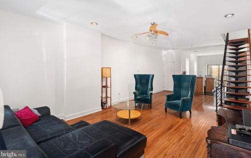2320 Fitzwater St, Philadelphia, PA 19146-1709