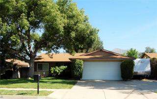 26988 Hibiscus St, Highland, CA 92346-4249