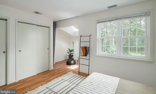 637 Lombard St, Philadelphia PA  19147-1416 exterior