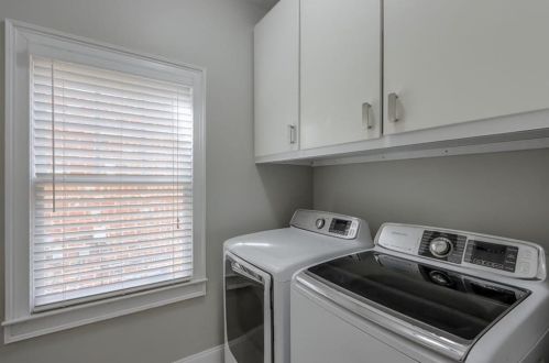 2611 Brookline Cir, Atlanta GA  30319-3686 exterior