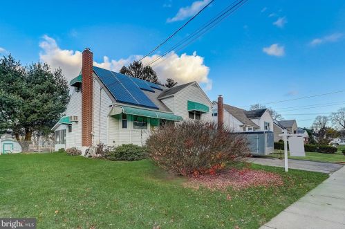 70 Morton Ave, Trenton, NJ 08610-4216