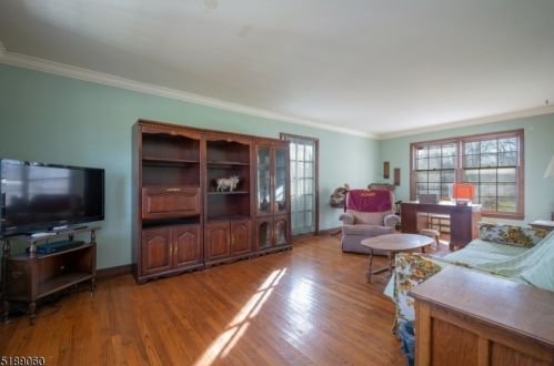 14 Holland Rd, Wantage, NJ 07461-2834