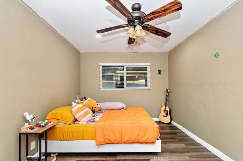 5064 Myrtle Ave, Riverside CA  92506-1423 exterior