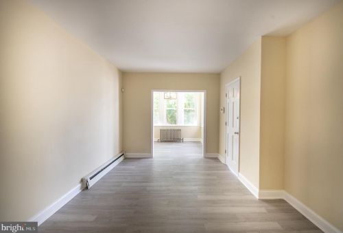 1649 Hunting Park Ave, Philadelphia PA 19140-2826 exterior