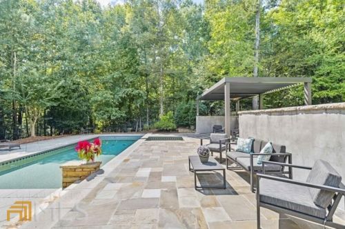 10520 Montclair Way, Duluth GA  30097-1840 exterior