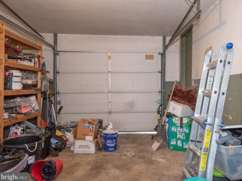 2106 Lyndell Dr, Lancaster PA  17601-5728 exterior