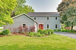 1605 Thomas Rd, Wheaton, IL 60187-3373