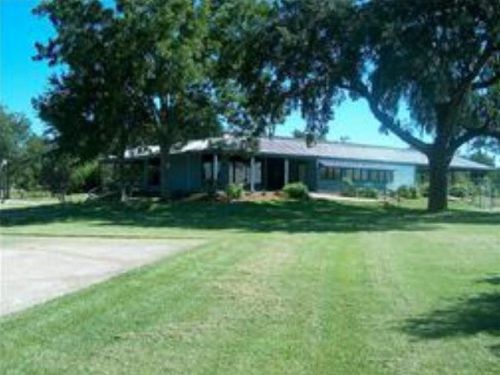 526 Angus Trl, Angleton TX 77515-9833 exterior