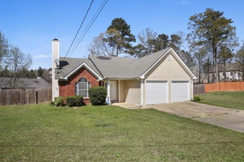 305 Emerald Green Ct, Atlanta, GA 30349-8421