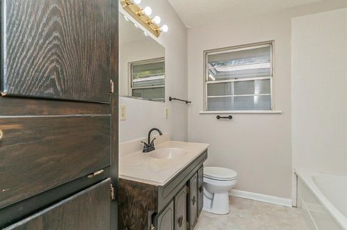 5441 Mcconnell Dr, Fort Worth TX  76134-1005 exterior