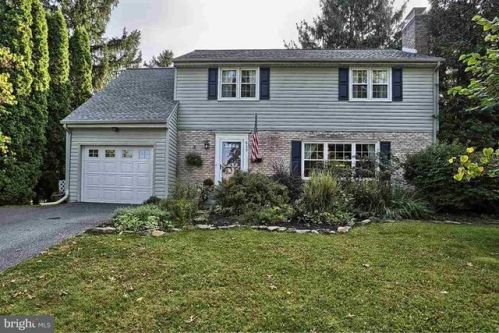 517 Kingston Rd, Harrisburg, PA 17112-2232