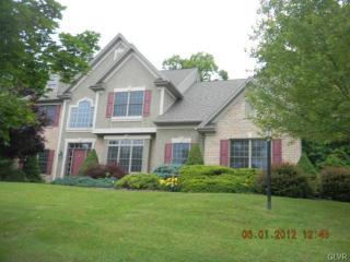 7260 Lochhaven St, Allentown PA  18106-9130 exterior