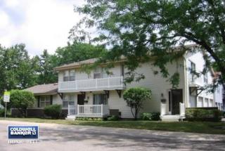 211 Bradley Ct, Hanover Park, IL 60108-2093