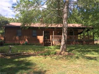 342 Cartwright Dr, Stokesdale, NC 27357-8017