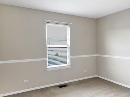 1182 Cape Cod Ln, Pingree Grove IL  60140-2000 exterior