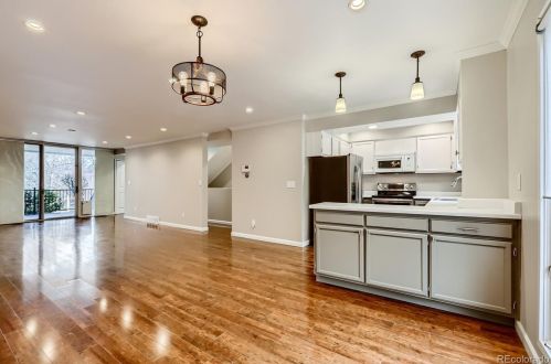 701 Downing St, Denver CO 80218-3428 exterior