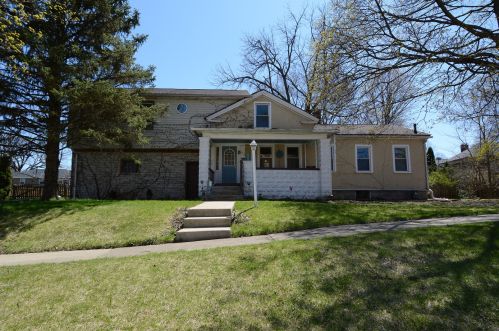 615 Indiana Ave, Saint Charles, IL 60174-3016
