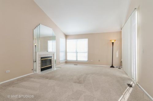 1730 Fairfax Cir, Hanover Park, IL 60103-7491