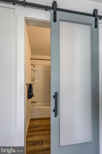 189 Valleybrook Dr, Lancaster PA  17601-4620 exterior